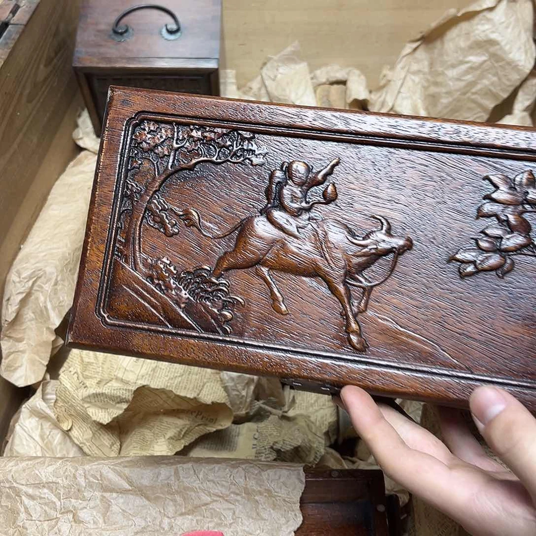 大叶紫檀（黑酸枝木类）