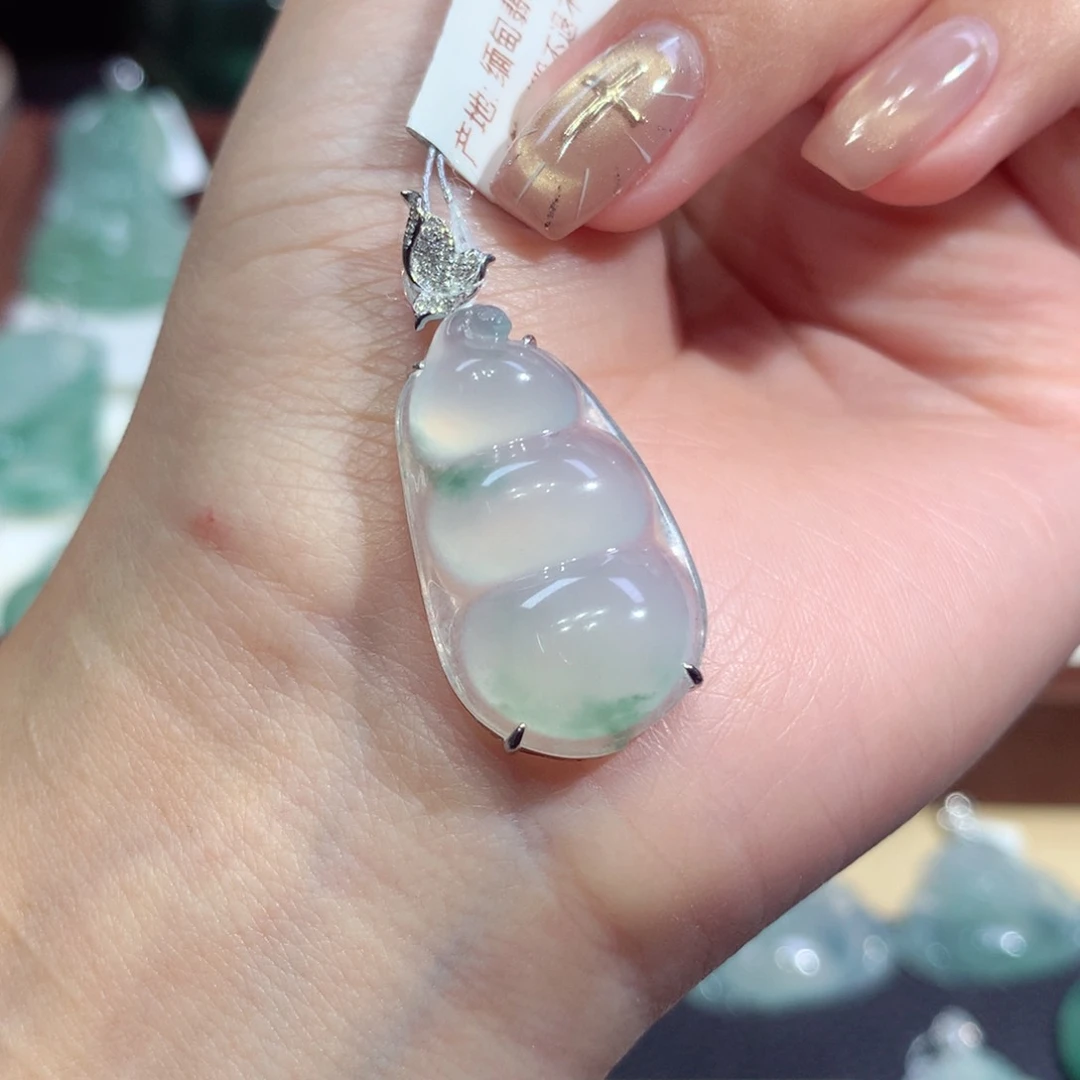 吊坠(不含链)18K金镶嵌翡翠