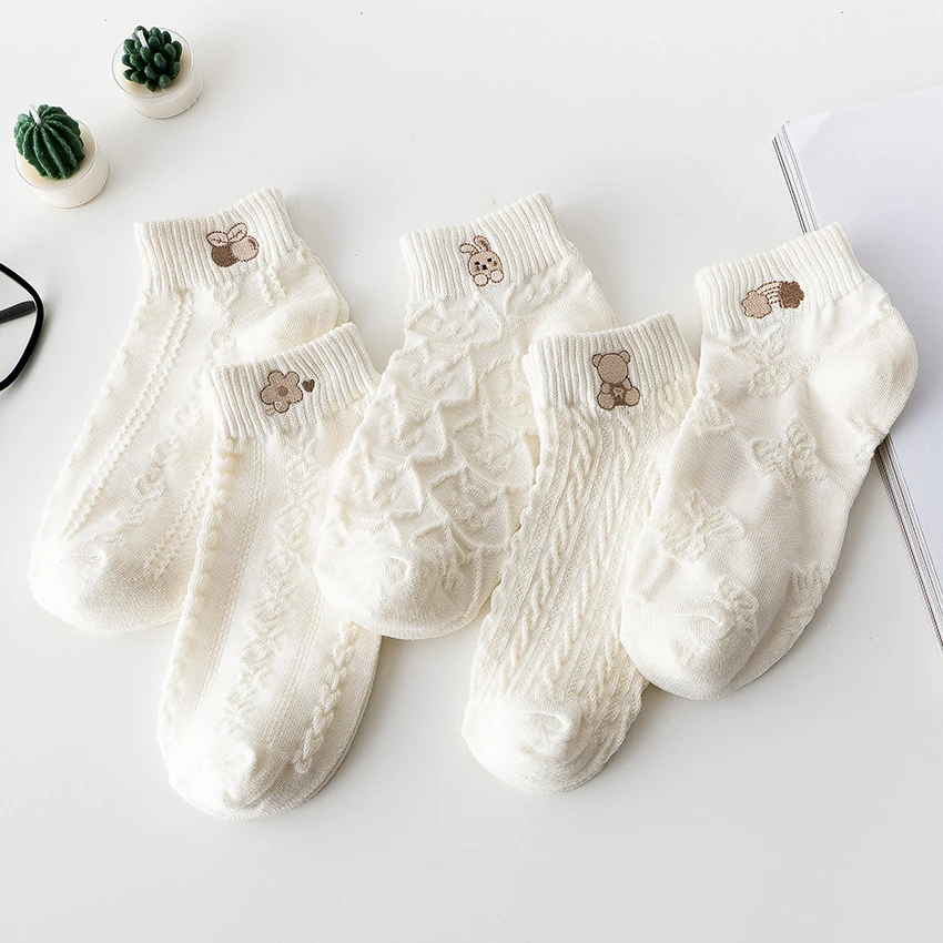 白色袜子女短袜可爱日系春夏小熊刺绣船袜女士浅口短筒棉袜ins潮