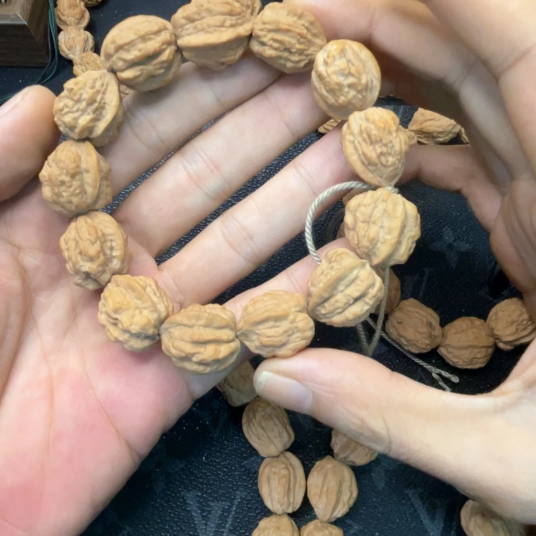 万***火手串桃核嵩山蛤蟆头无修无科技