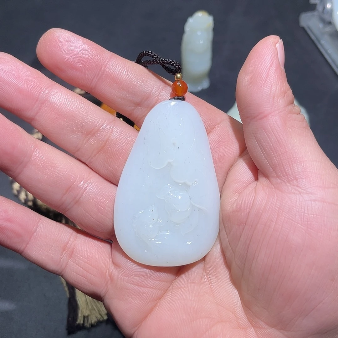 和田玉未镶嵌挂件