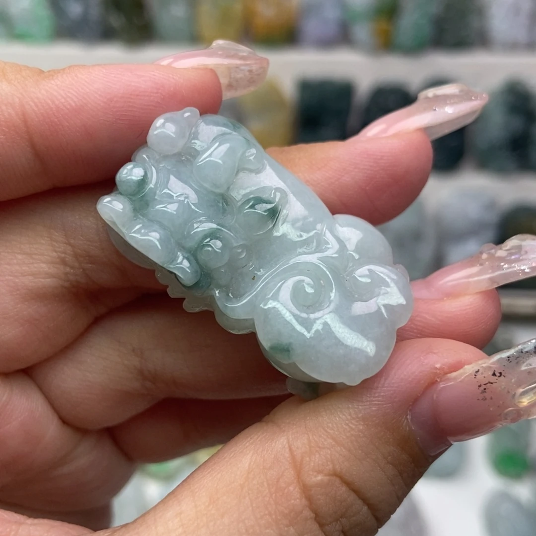 吊坠(赠链)未镶嵌翡翠