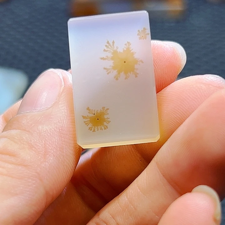 未镶嵌玛瑙/玉髓珠宝半成品