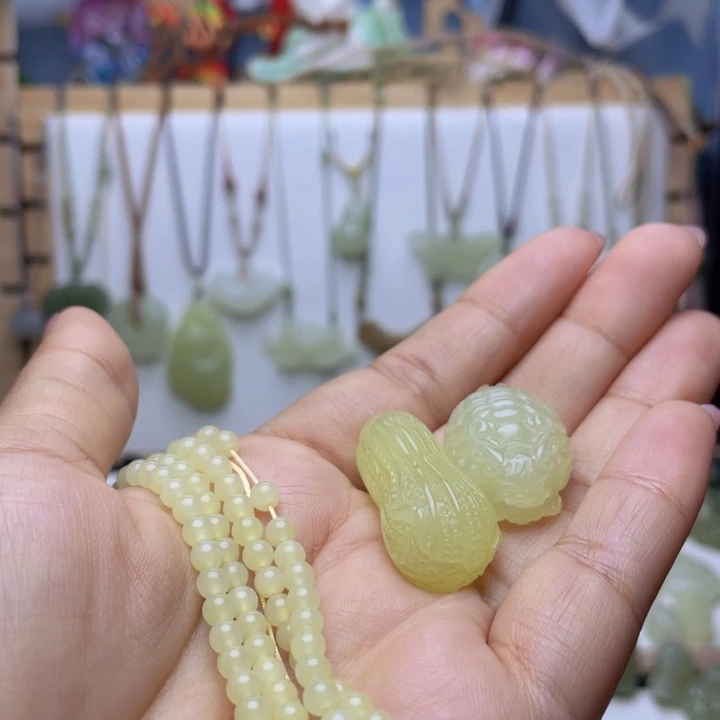 ৡ***࿐吊坠(不含链)未镶嵌和田玉