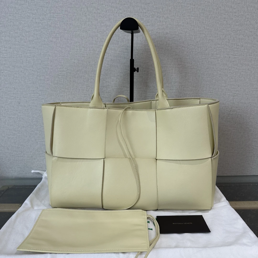 95新 BOTTEGA VENETA/葆蝶家 arco 小鸡黄编织子母袋手提包 25330