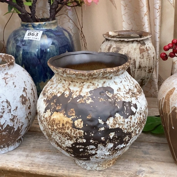 瓶景德镇陶瓷。景德镇陶瓷