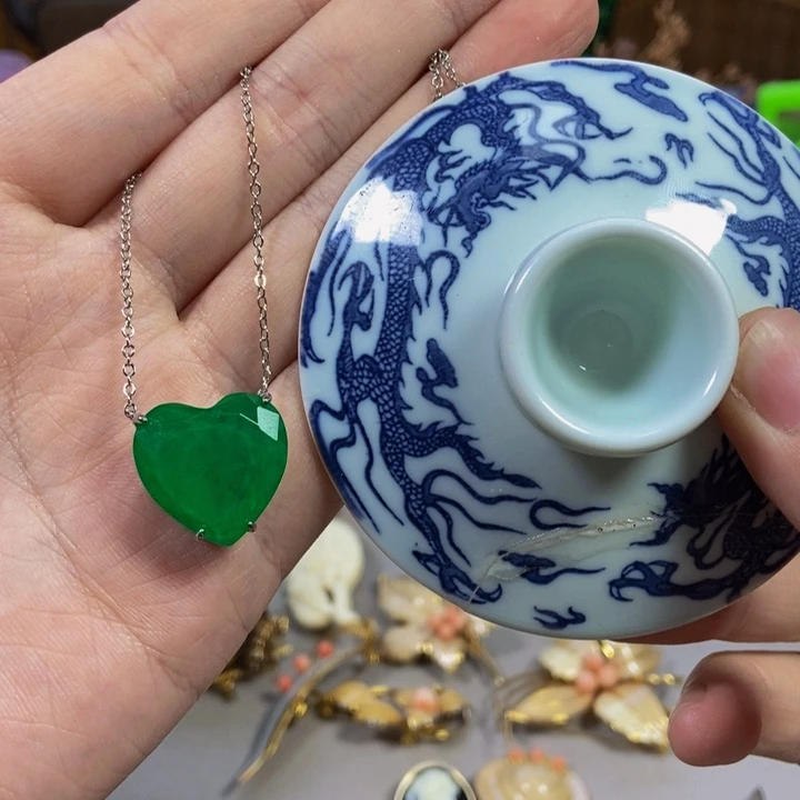 瓷片宝贝哈哈哈哈哈哈哈哈好吧