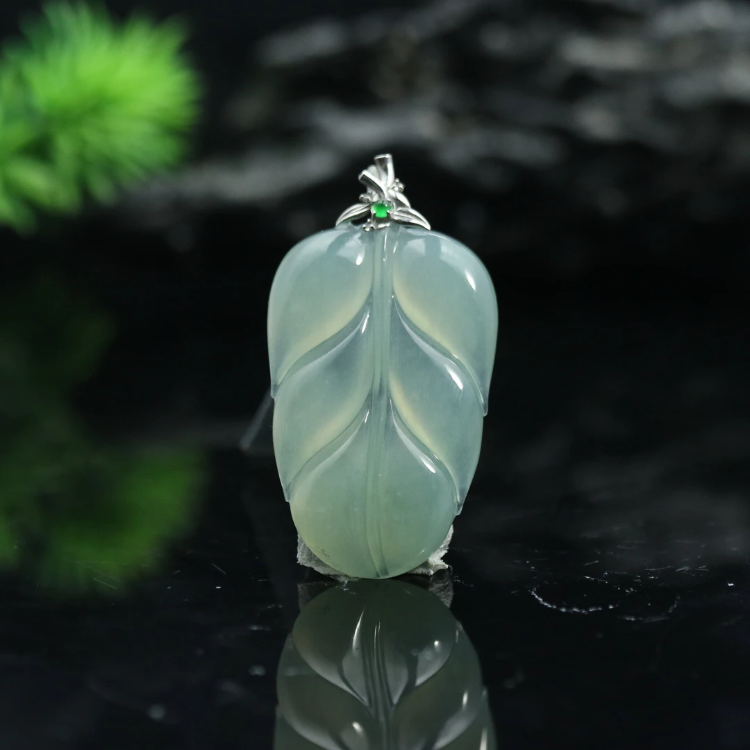 51天然缅甸翡翠A货18k叶子/800297/上海嘉禾拍卖