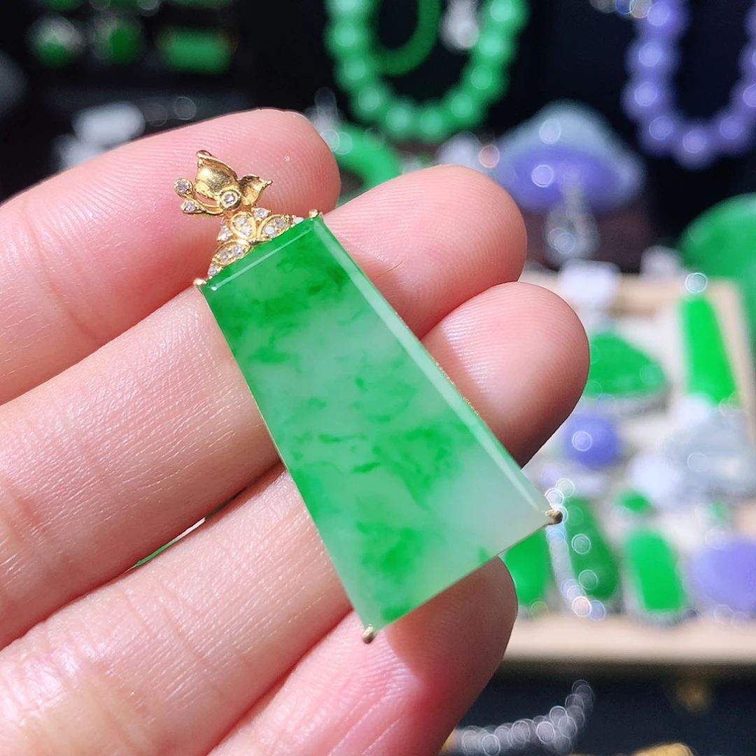 翡翠18K金镶嵌吊坠(不含链)
