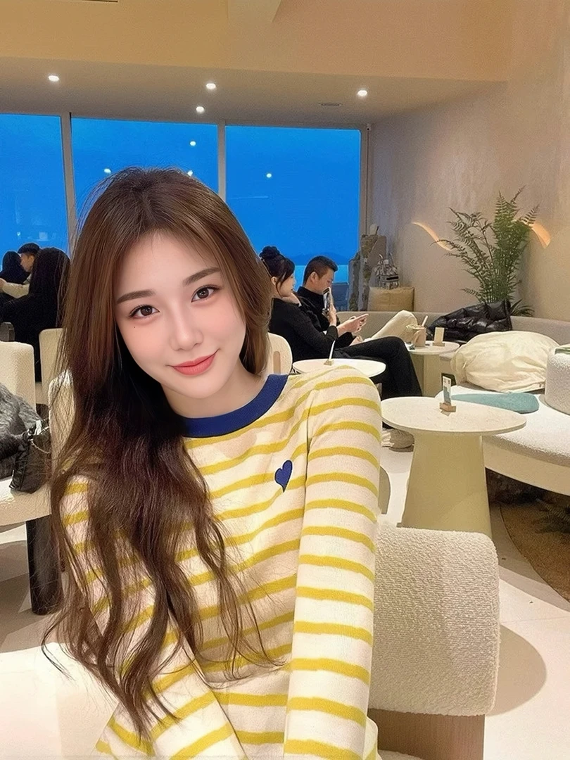 【芳芳惊喜】软糯撞色条纹圆领长袖T恤女2025春秋显瘦打底针织上衣