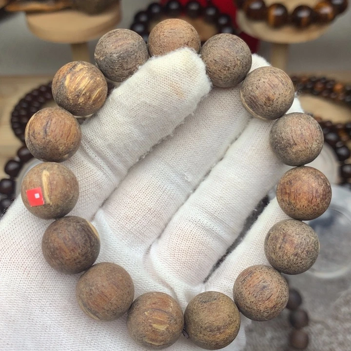 贡木印尼贡木15小夹白微瑕