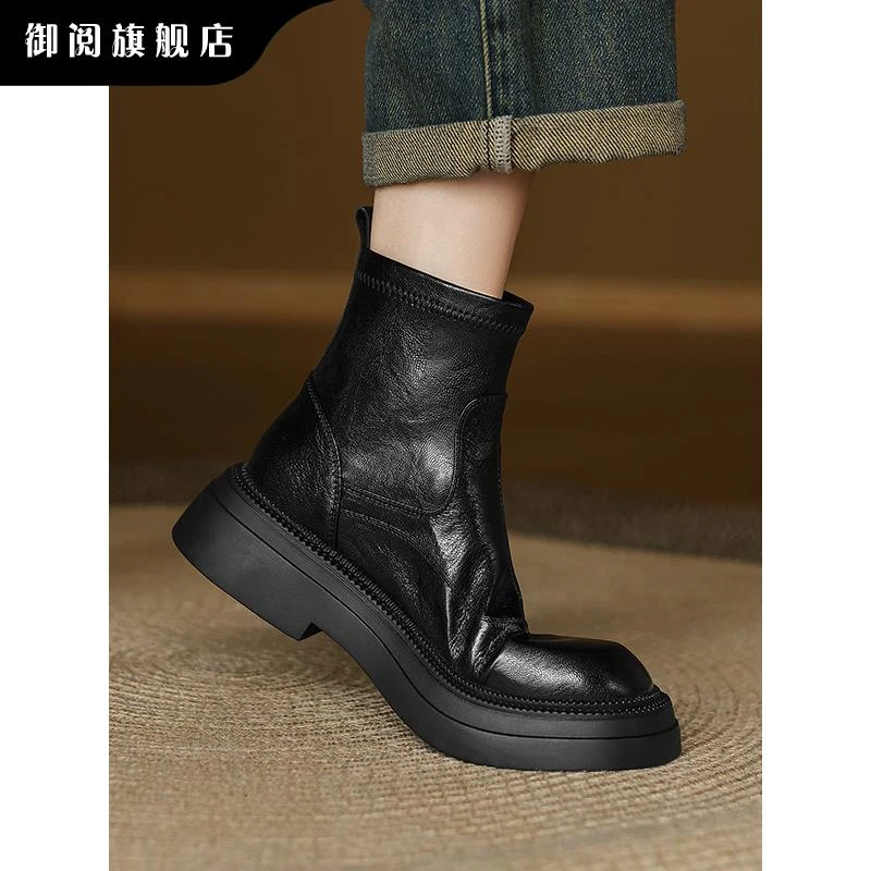御阅厚底短靴女瘦瘦靴2025秋季爆款新款英伦风覆古粗跟圆头马丁靴