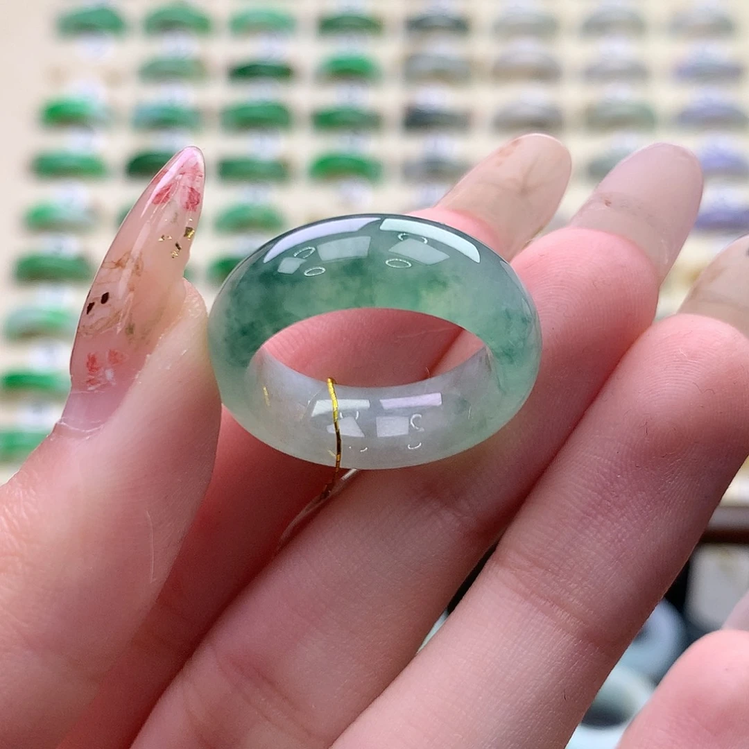 翡翠未镶嵌戒指港16