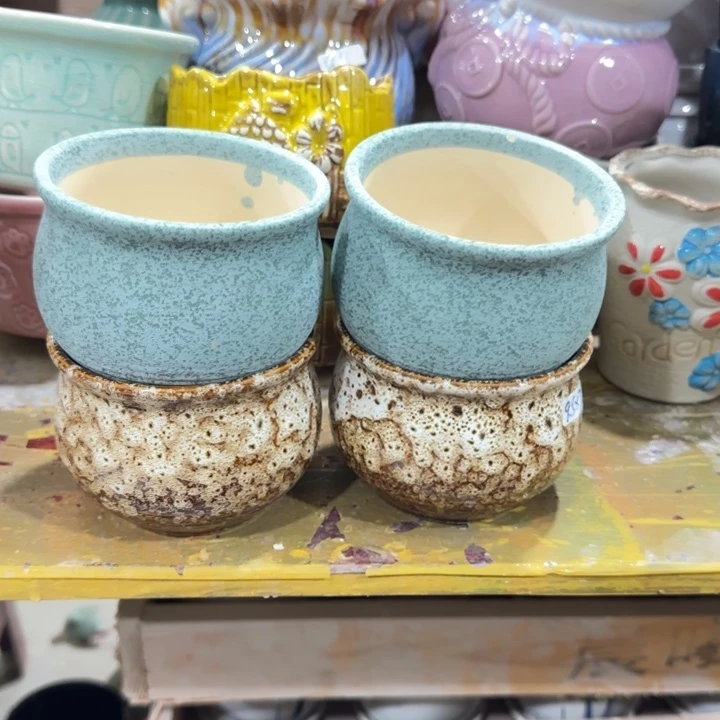 凑9块包邮，有孔，陶瓷花盆