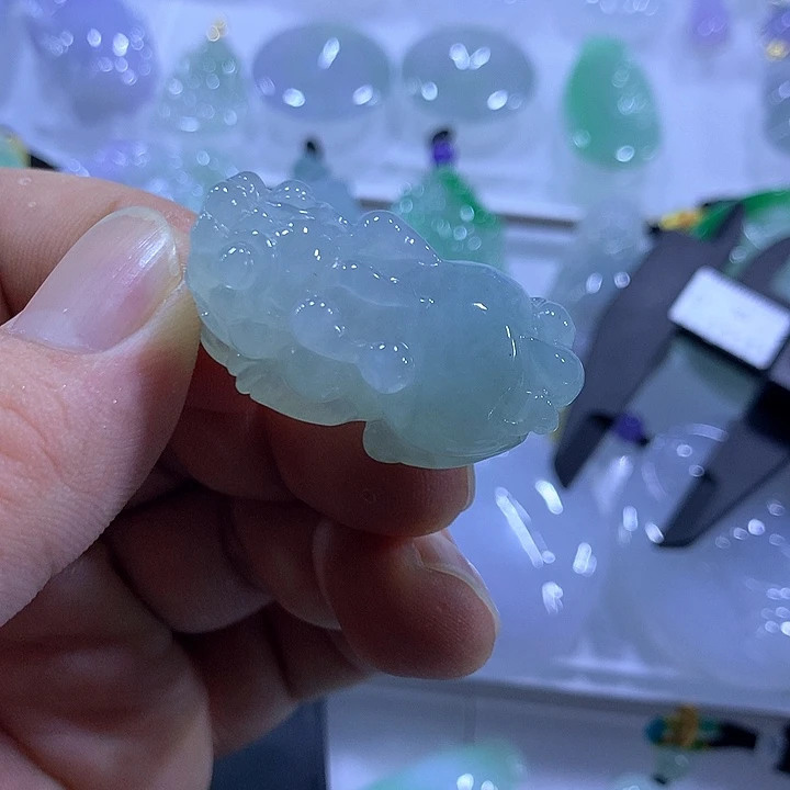 翡翠未镶嵌颈饰天然翡翠A货吊坠