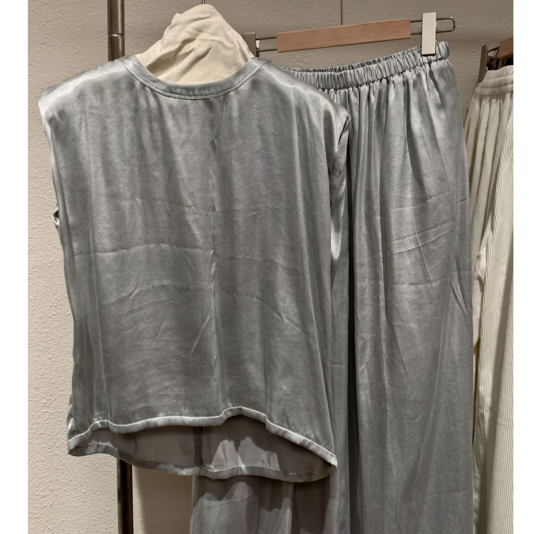 [手手]是粉盒套装