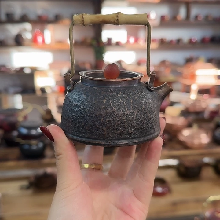 紫铜手工制作提梁小泡壶一个