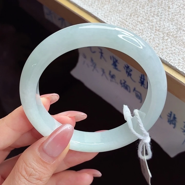 翡翠未镶嵌手镯手镯