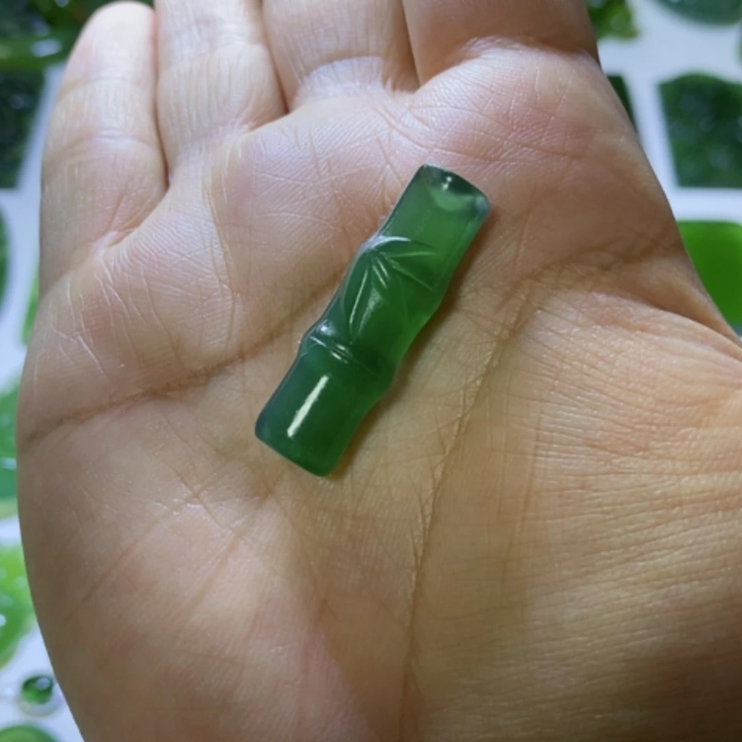 【闪购商品】蛇纹石玉颈饰未镶嵌
