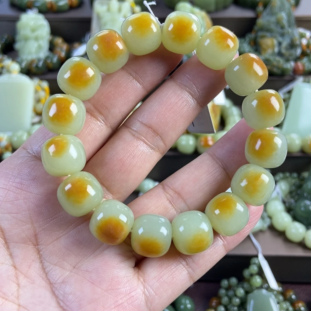透闪石质玉未镶嵌手串