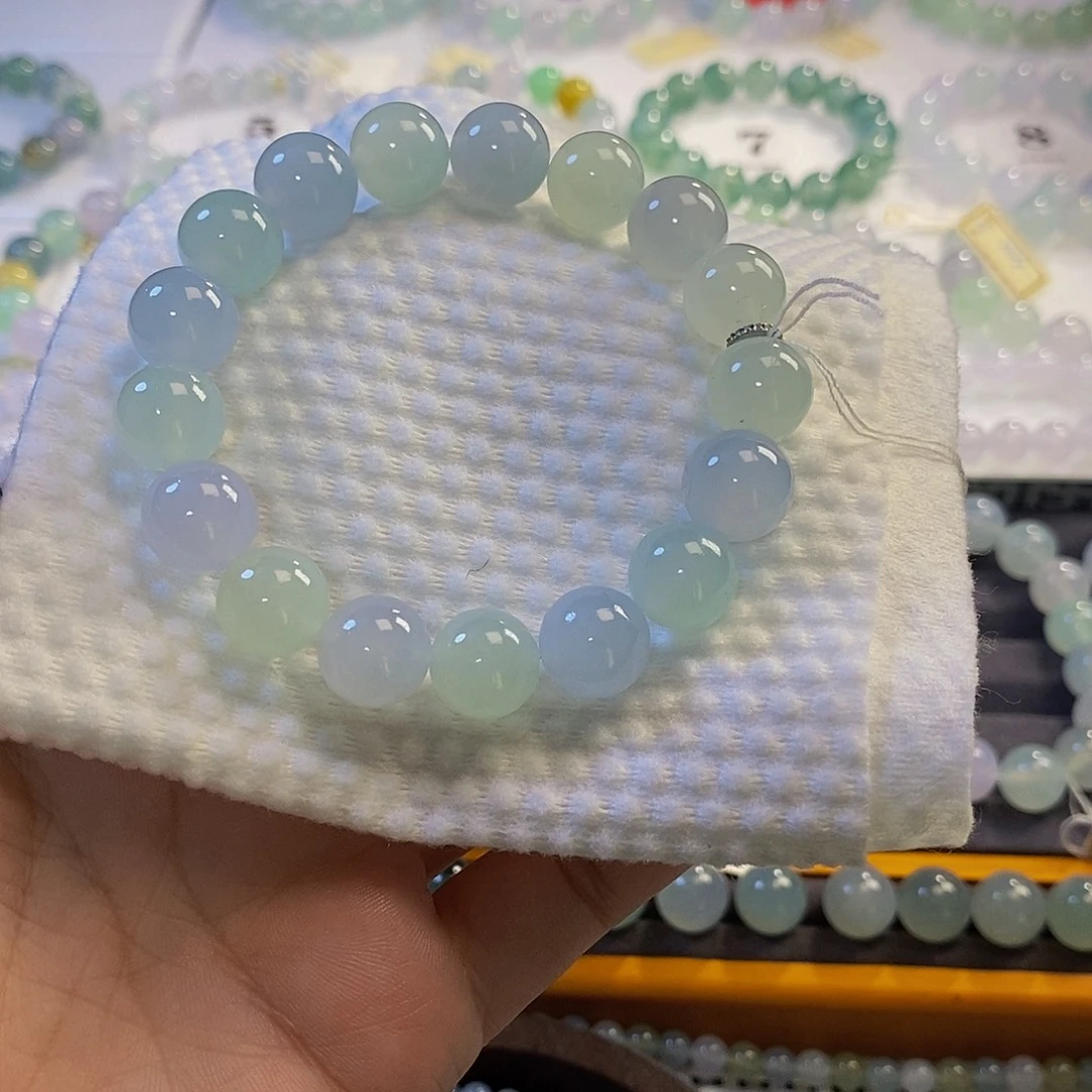 定制翡翠未镶嵌翡翠.