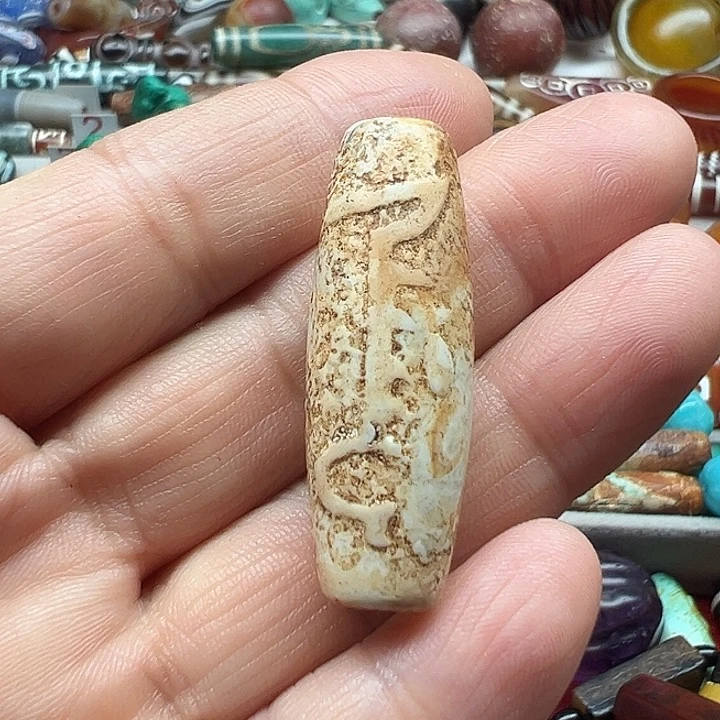 玛瑙/玉髓合金颈饰