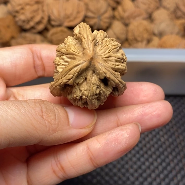 十***洲吊坠文玩核桃文玩核桃异形单只