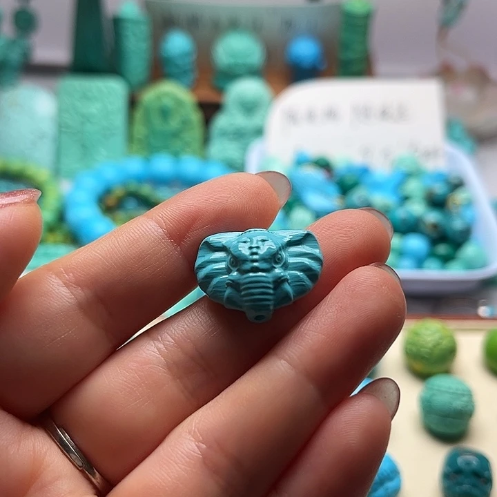 精工雕刻象神背云