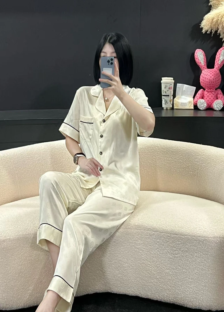 韩版夏季新款轻奢气质休闲款满印暗纹提花短袖长裤家居服套装