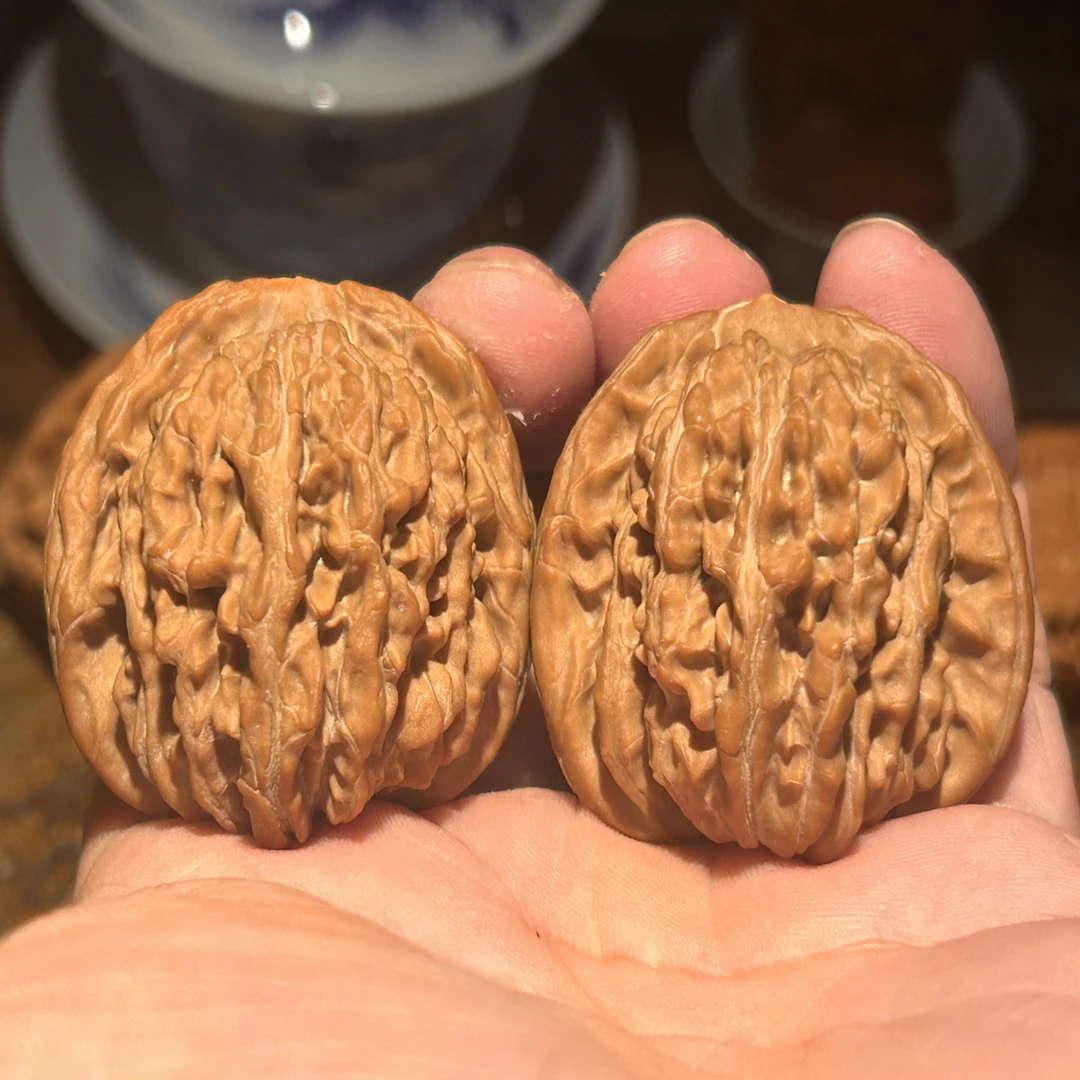 0052,真正老四座楼核桃,2013年老果,尖非常小的小磕,边43肚43高39