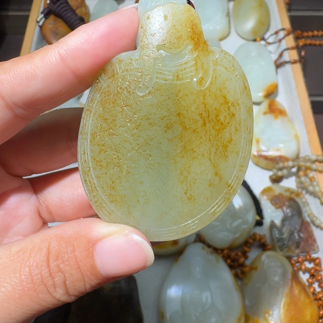 和田玉未镶嵌吊坠(不含链)