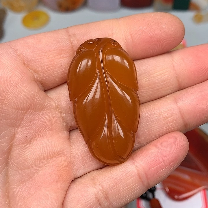 静****玛瑙/玉髓未镶嵌颈饰