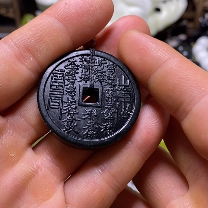 未镶嵌岫玉岫玉颈饰