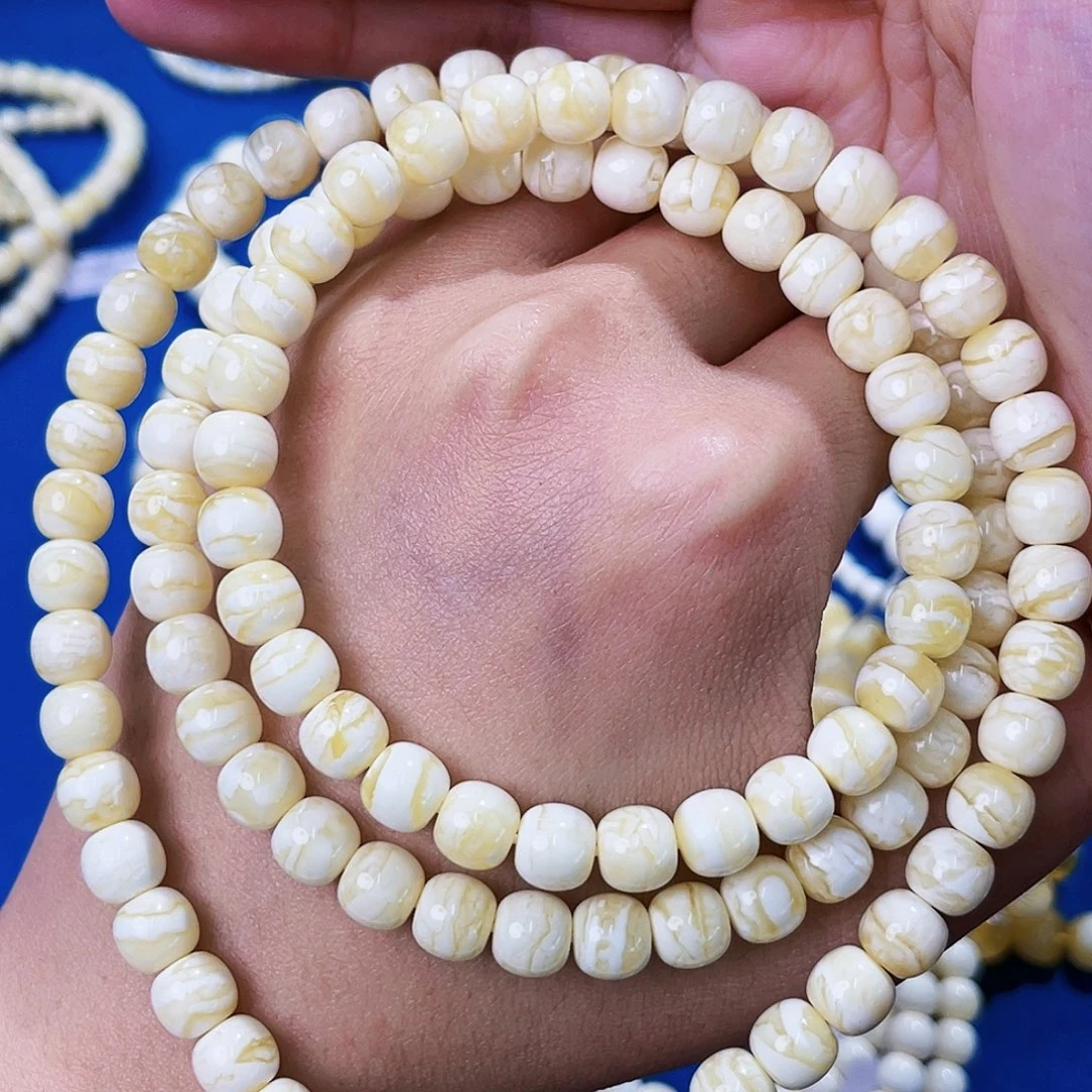 琥珀未镶嵌裸石7浓白虎皮妖花顺纹