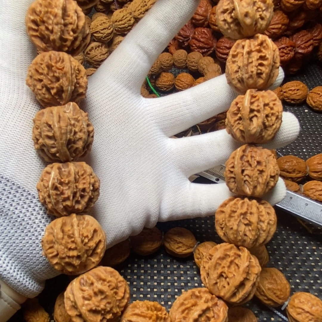 文玩核桃手串白茬八棱