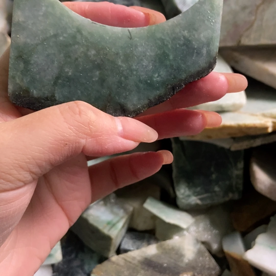 翡翠未镶嵌挂件天然翡翠