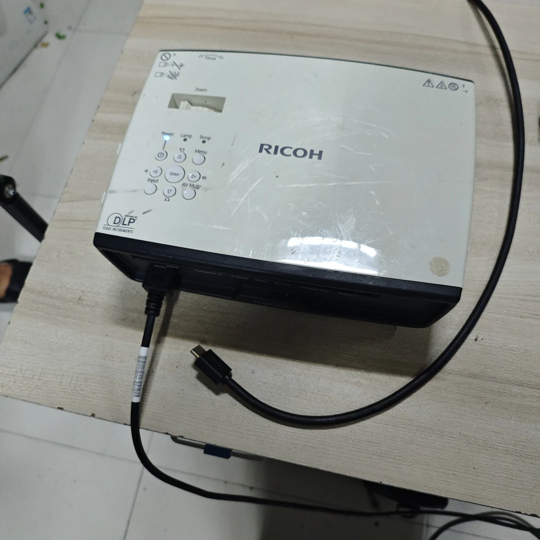 二手理光投影仪运费到付