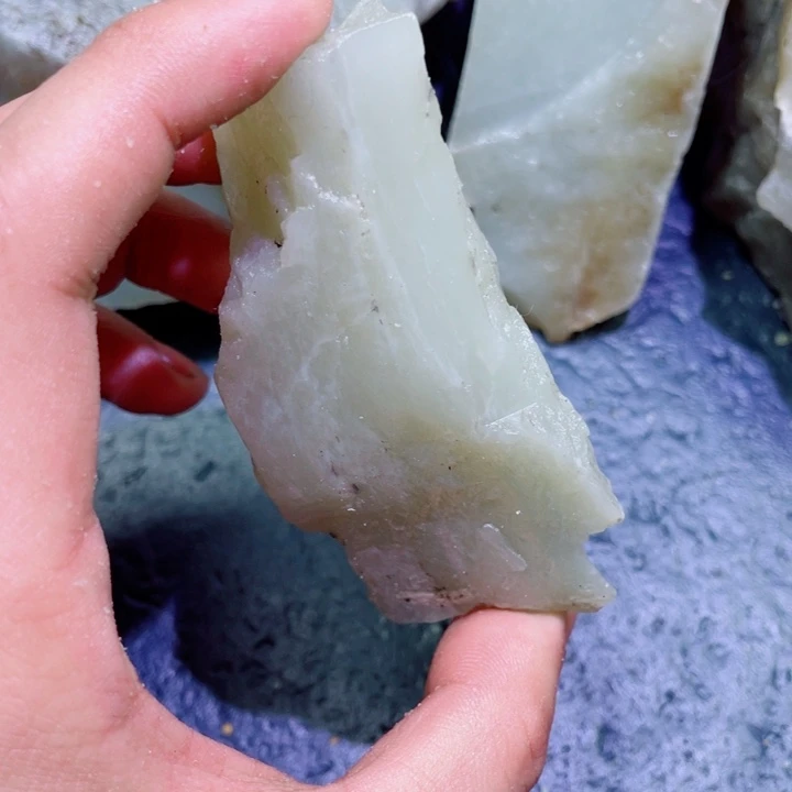 和田玉未镶嵌珠宝半成品