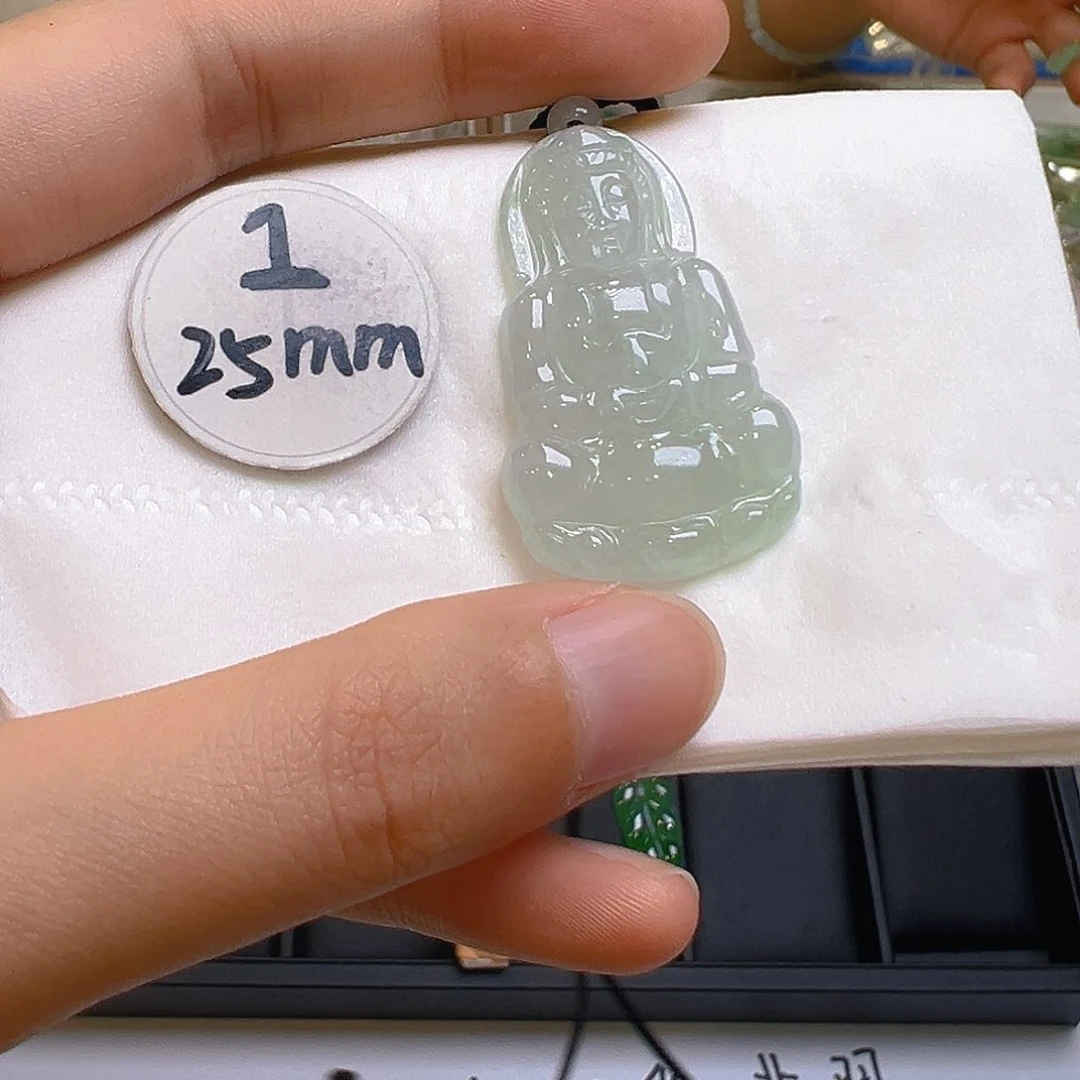 翡翠吊坠(不含链)未镶嵌翡翠