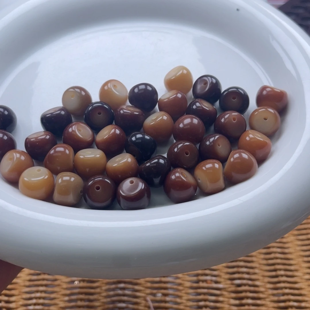 吊坠白玉菩提q14/20+2颗玉化菲料蒜瓣