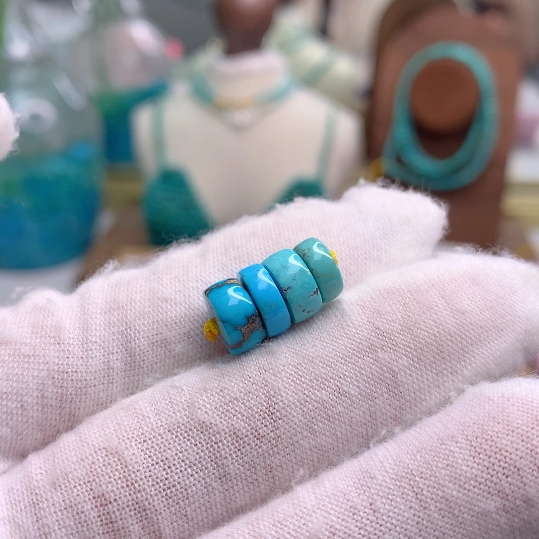 绿松石未镶嵌饰品