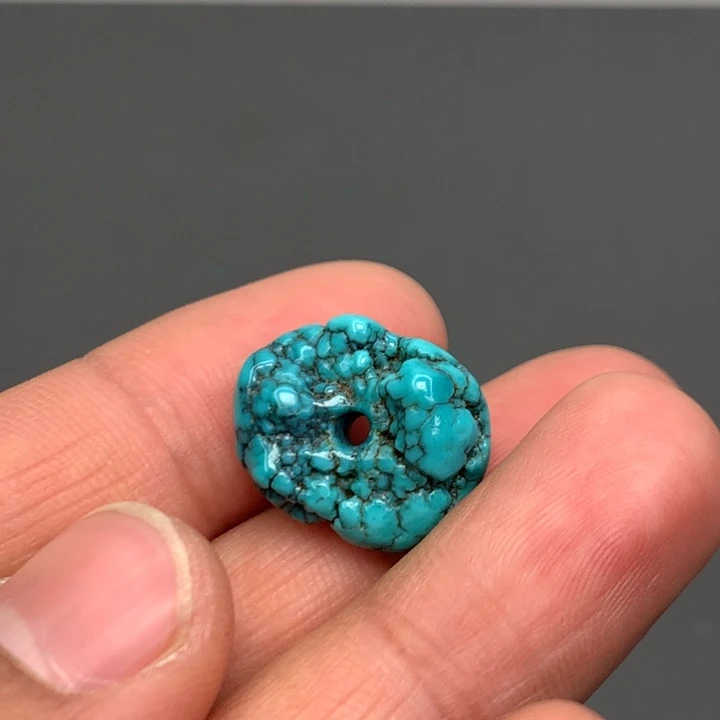 绿松石颈饰未镶嵌