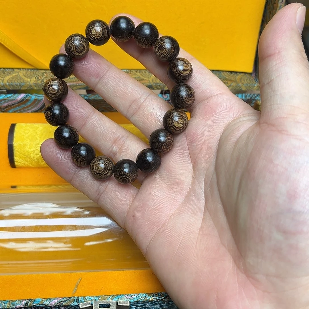 大叶紫檀（黑酸枝木类）