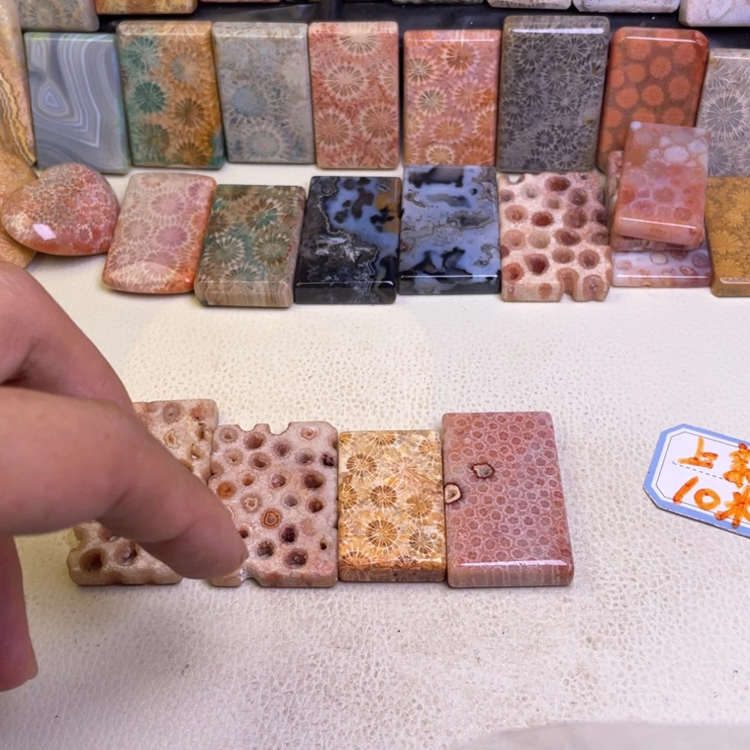 野***洲合金吊坠硅化玉精品8