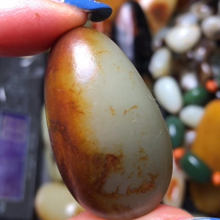 和田玉（翠青玉）未镶嵌珠宝奇石