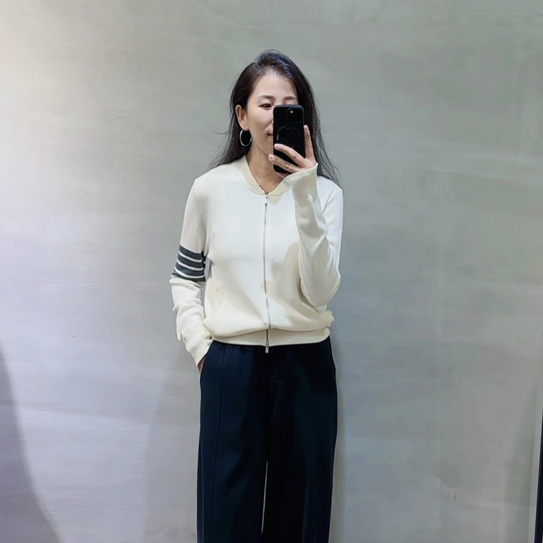 休闲百搭美丽诺羊毛针织衫