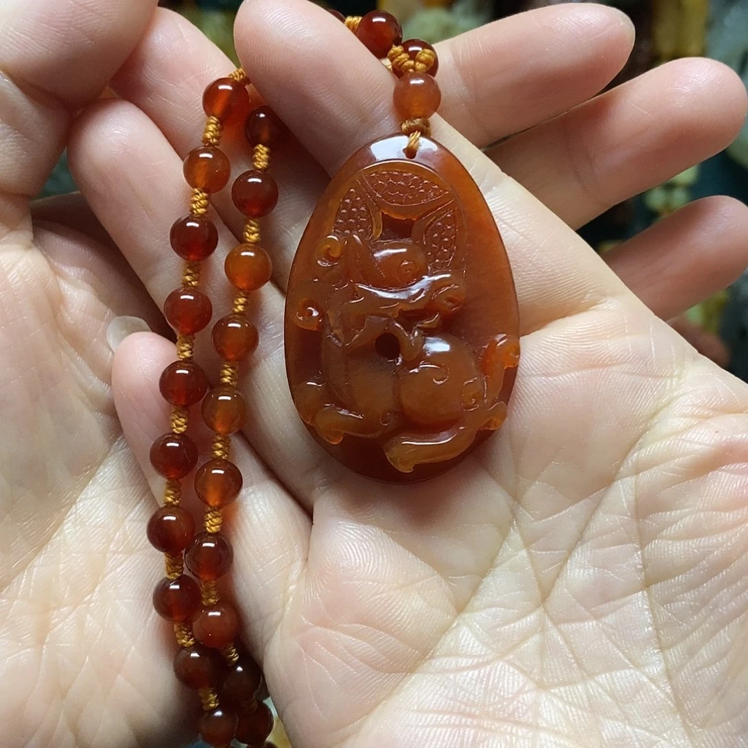 岫玉未镶嵌吊坠(赠链)