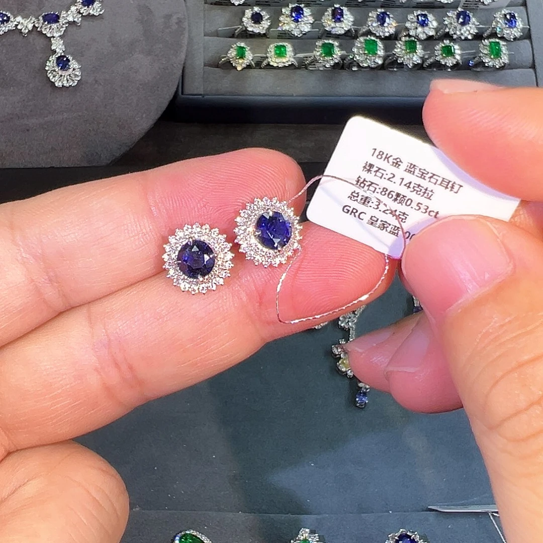 蓝宝石耳钉18K金镶嵌