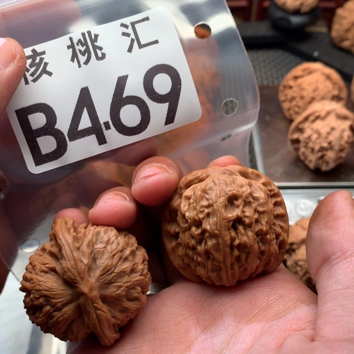吊坠文玩核桃金麒麟