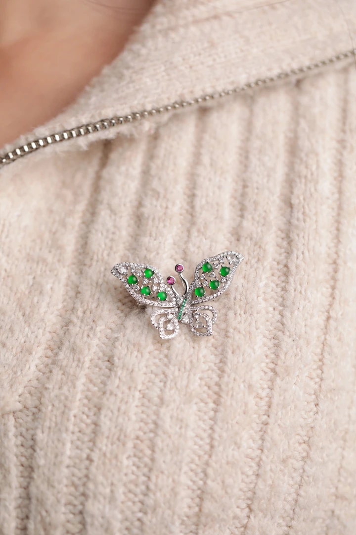 天然A货翡翠蝴蝶胸针S925银镶嵌时尚设计款摆件挂件